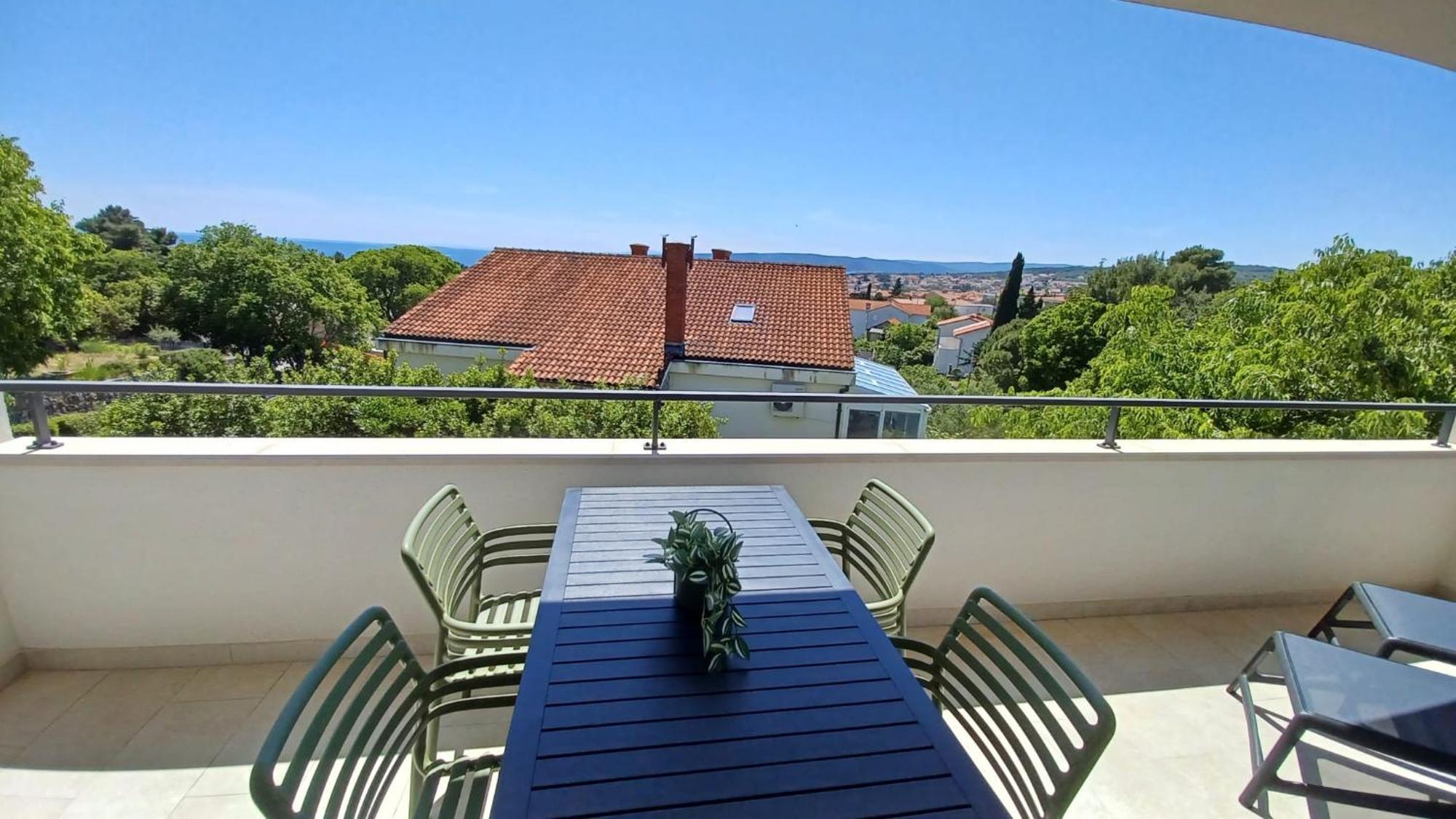 Apartments Daria Krk Town Exterior photo